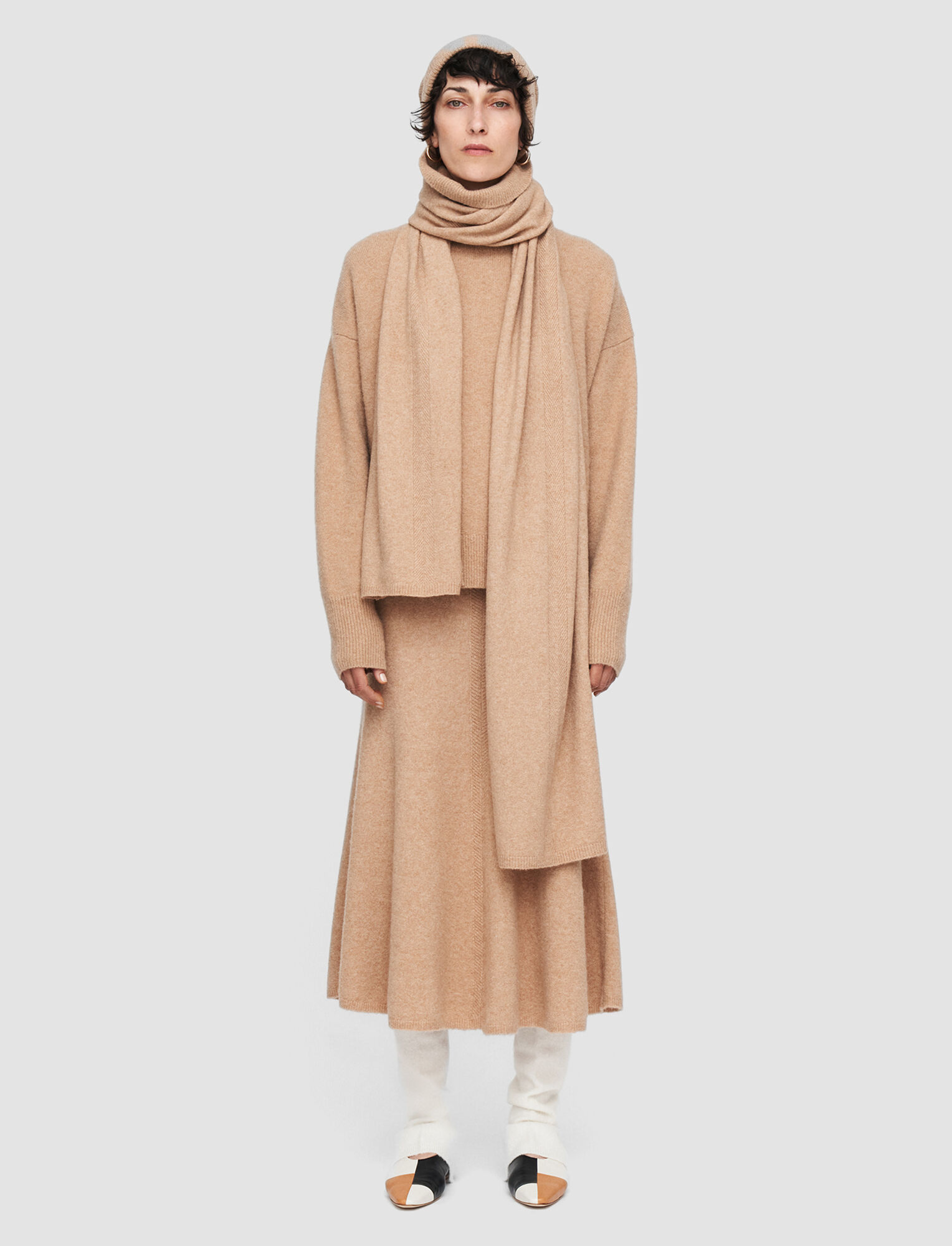 Joseph, Brushed Cashmere Scarf, in Light Camel